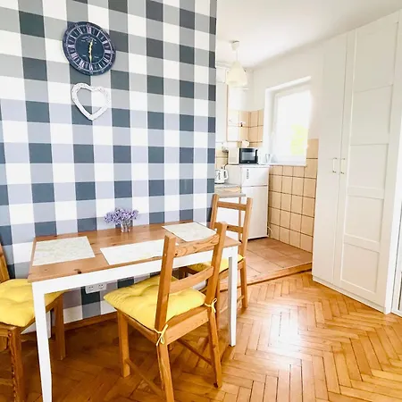 Cozy Yellow In Wrzeszcz Appartement